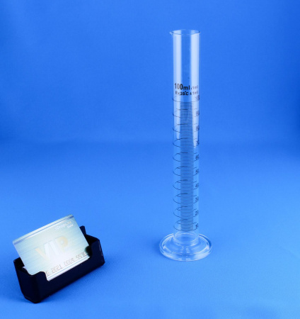 Цилиндр мерный 5drops 1-100-2, 100 мл, стекло Boro 3.3, со стеклянным основанием, с носиком, градуированный