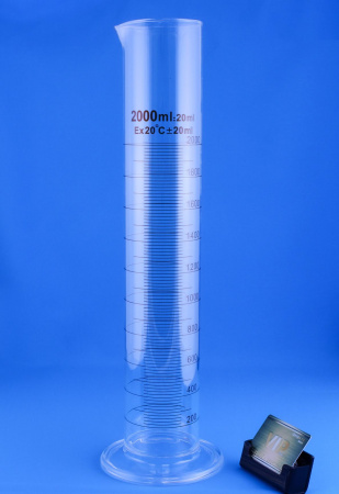 Цилиндр мерный 5drops 1-2000-2, 2000 мл, стекло Boro 3.3, со стеклянным основанием, с носиком, градуированный