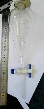 Воронка делительная грушевидная ВД-3-250, 250 мл, с фторопластовым краном, ISO 4800